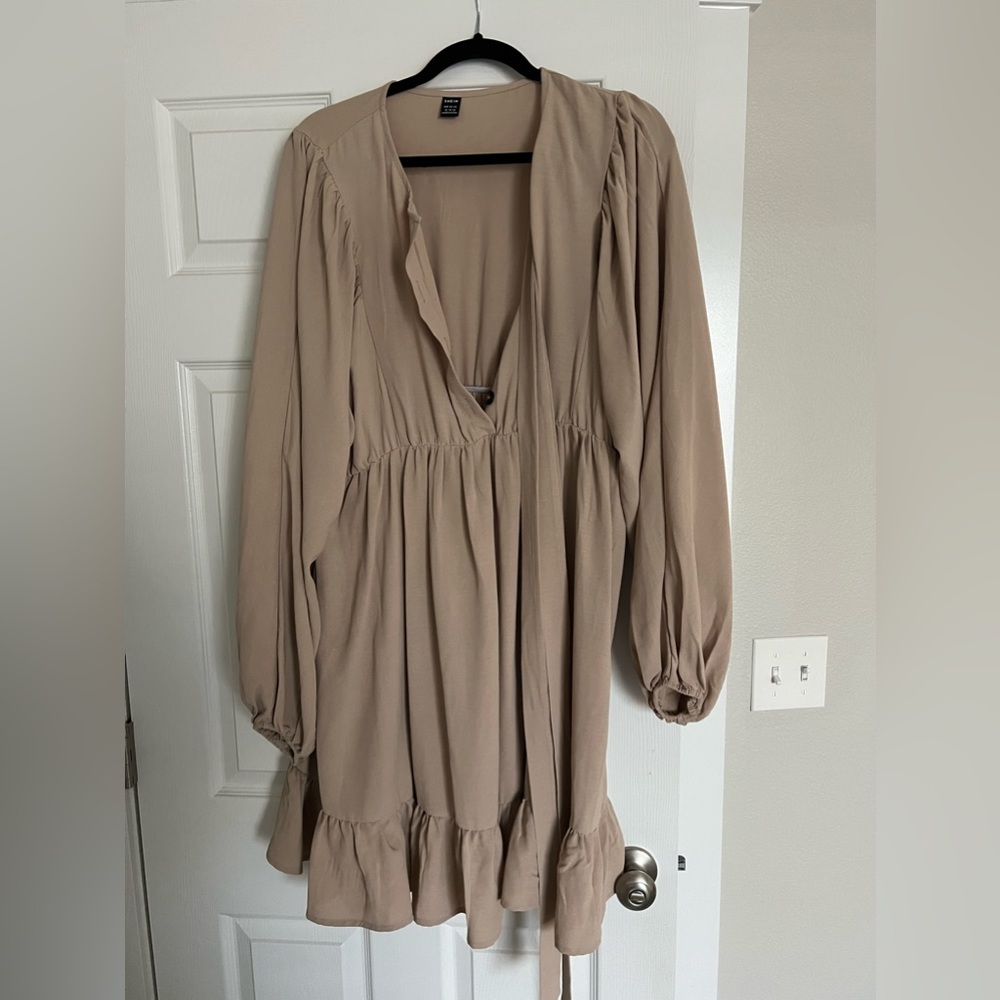 Beige, maternity dress with tie